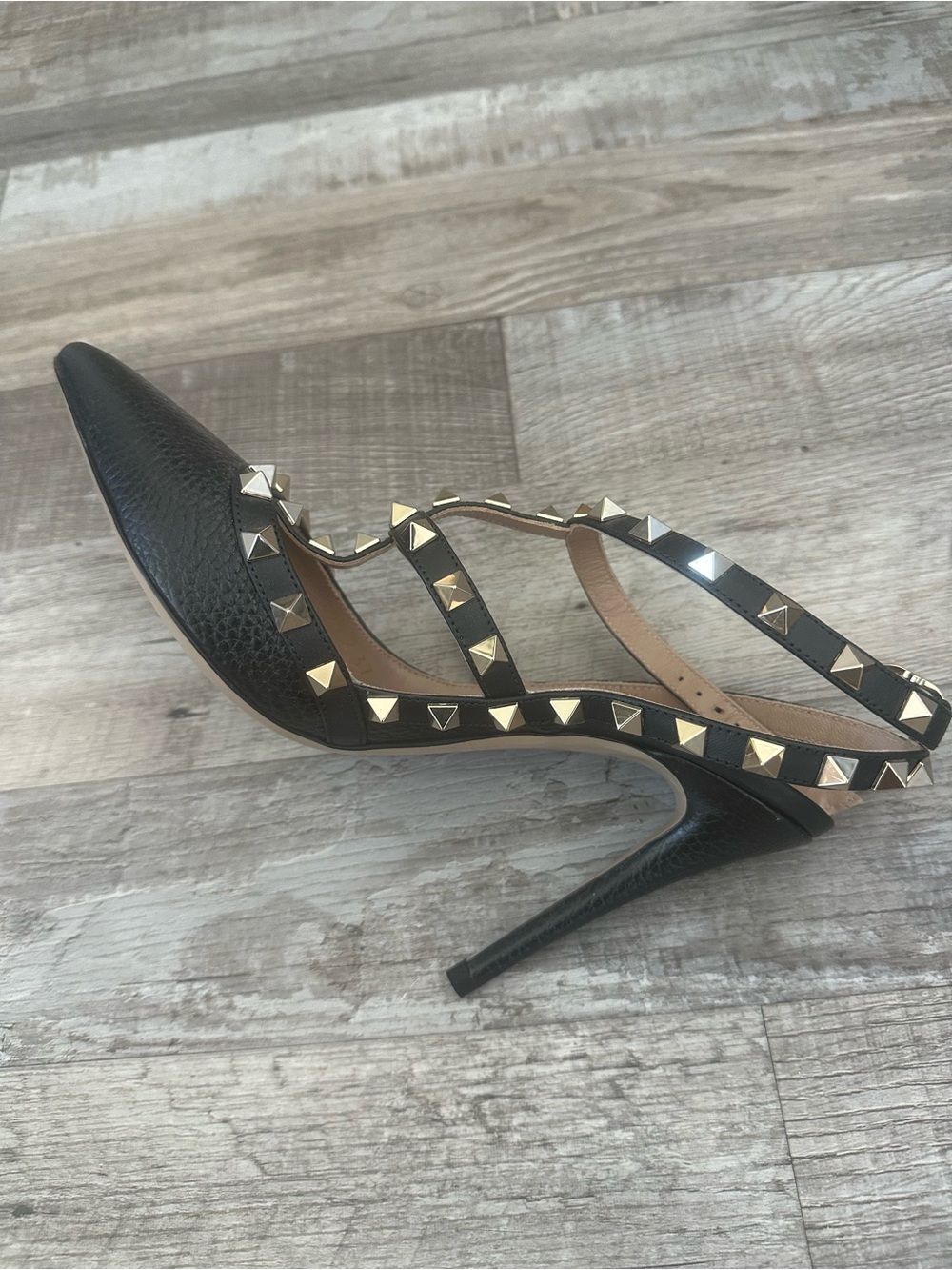Yves Saint Laurent Black Pyramid-Stud Pointed Stiletto Pump